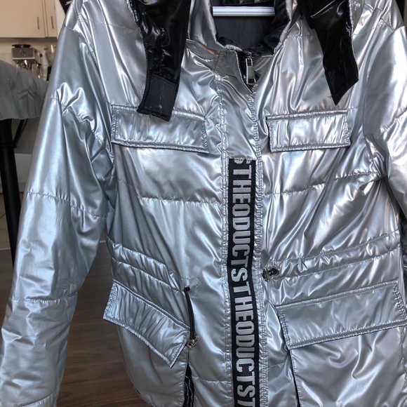 Spring/Fall silver jacket - Picture 3 of 8